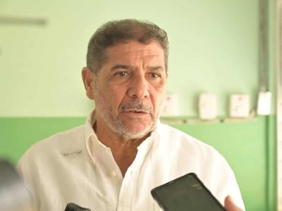 Ministro Limber Cruz defiende política de importaciones agrícolas