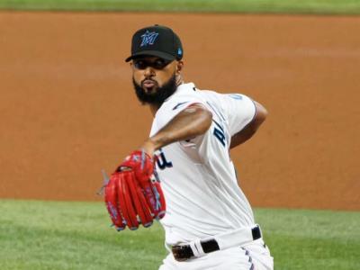 MLB: Sandy Alcántara ganó su cuarto; Randy Vásquez salió sin decisión