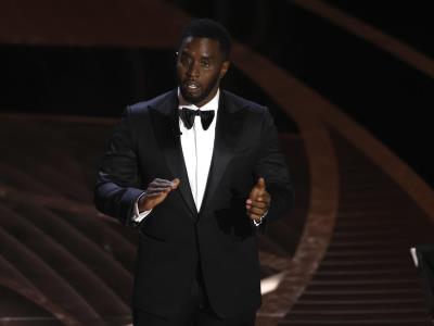 Otra exnovia de Diddy dice fue forzada a participar en "freak offs"