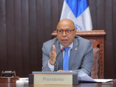 Pacheco advierte grupos buscan frenar aprobación de Código Penal