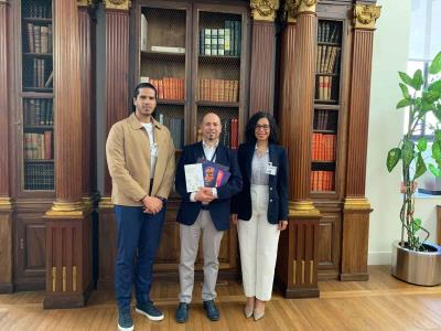 Patricio León desarrolla agenda literaria y académica en Madrid