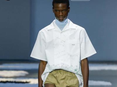 Prada lanza en Milán moda 