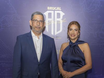 Presentan Andrés Brugal, una joya líquida creada por una mujer