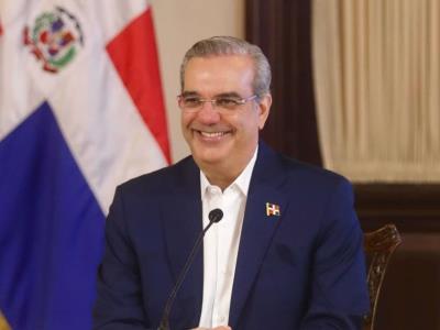 Presidente Abinader elogiado por OIT por su liderazgo