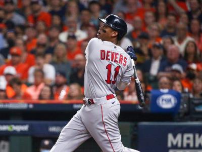 Rafael Devers es transferido de Boston a los Gigantes