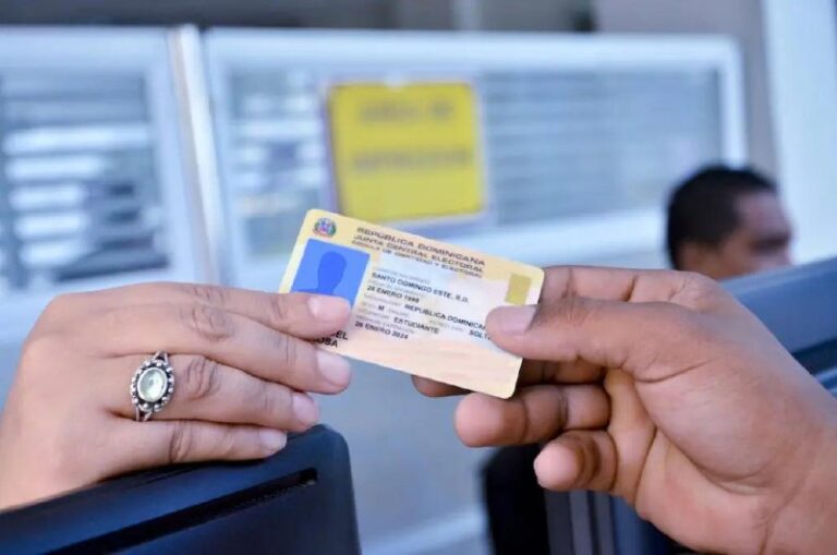 Red cobraba hasta RD$100 mil por visas y cédulas falsas a extranjeros, incluyendo haitianos