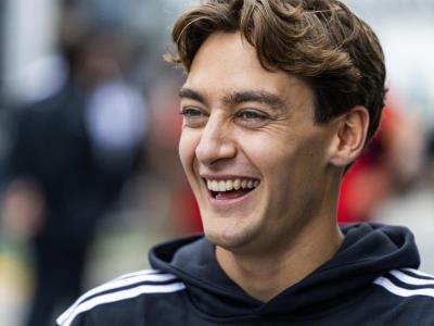 Russell y Mercedes saludan en los libres del Gran Premio de Canadá