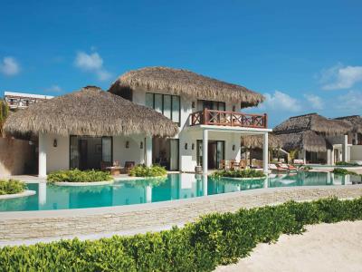 Secrets Cap Cana reconocido como Resort Cinco Diamantes AAA