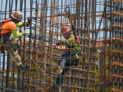 Sector construcción exige soluciones legales con mano de obra haitiana