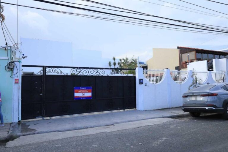 Trifulca en el Ensanche Julieta Morales entre la Alcaldía y propietarios de salón deja dos heridos