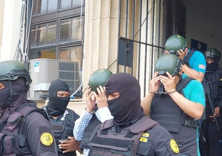 MP revela nombres de diez de los quince arrestados en Operación Lobo