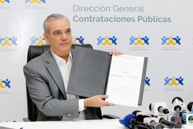 Abinader promulga la nueva Ley 47-25 de Contrataciones Públicas