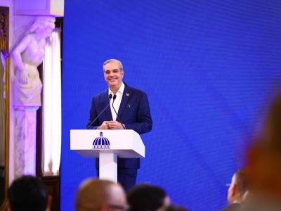 Abinader y Hipólito hablarán sobre crisis en Haití
