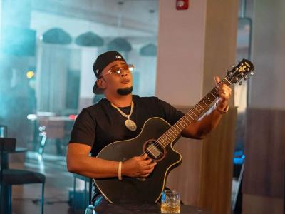 Anthony Santos lanza su nuevo álbum “A Fuerza de Dolor”