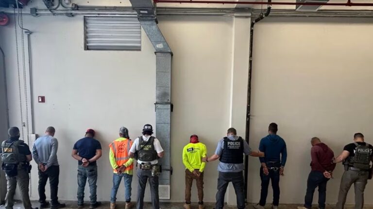 Arrestan a ciudadano dominicano por agredir a agentes de ICE en San Juan
