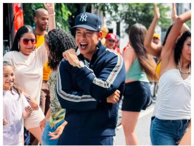 Así suena "Sonríele", el regreso de Daddy Yankee a la música secular