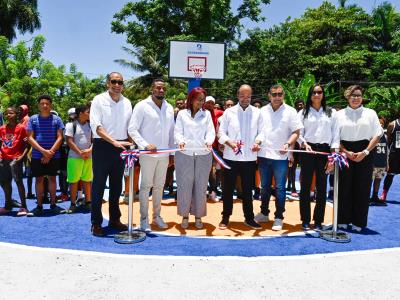 Baloncesto: Juega RD reconstruye 2 canchas en Samaná