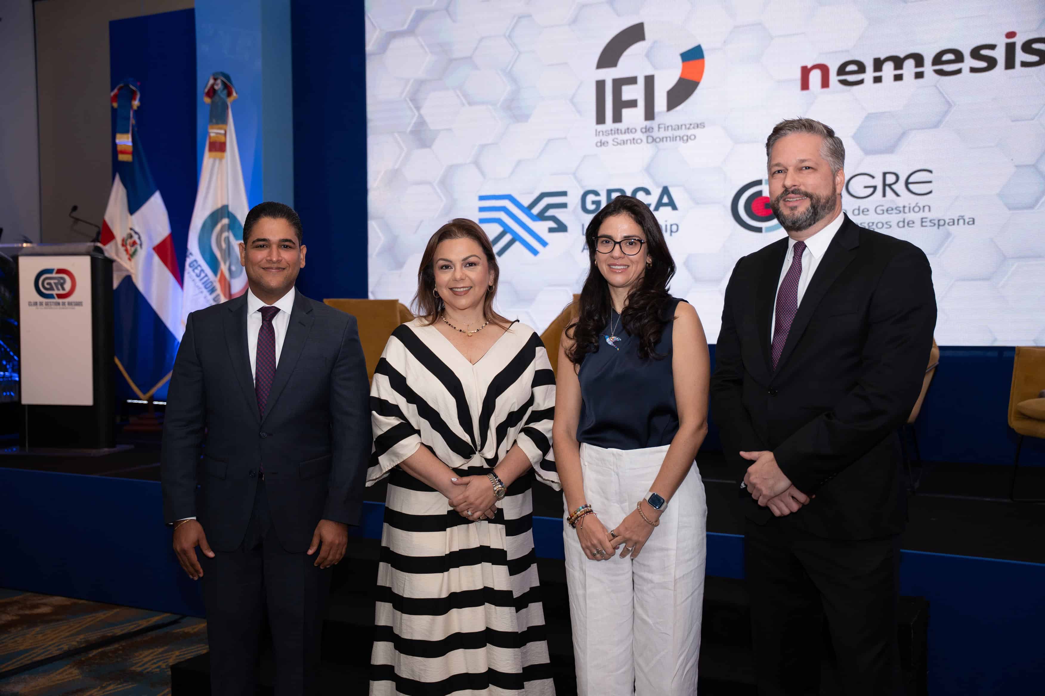 Carlos J. Rijo Montas, Carla Coghi, Aracelli Cardozo y Randolf Niedermeyer.