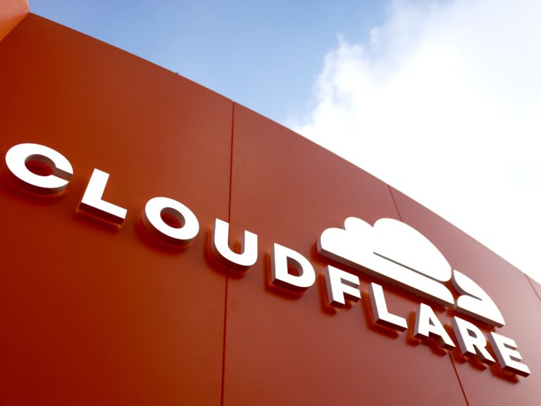 Cloudflare hace historia bloqueando las consultas de las IA y sienta las bases para transformar el negocio