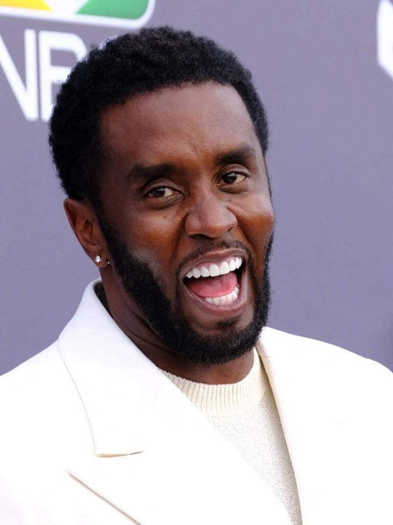 Declaran culpable a Sean "Diddy" Combs de cargos relacionados con prostitución, pero lo absuelven de los más graves
