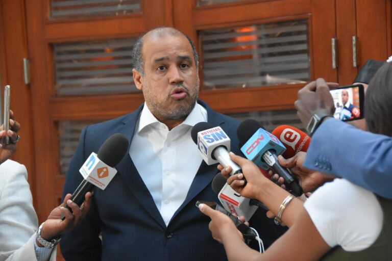 Defensa de Pumarol presentó presupuestos médicos contradictorios, dice Miguel Valerio