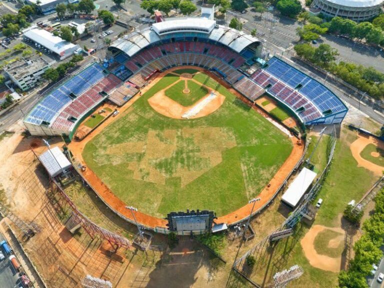 El nuevo Estadio Quisqueya no será construido para entregarlo a manos privadas