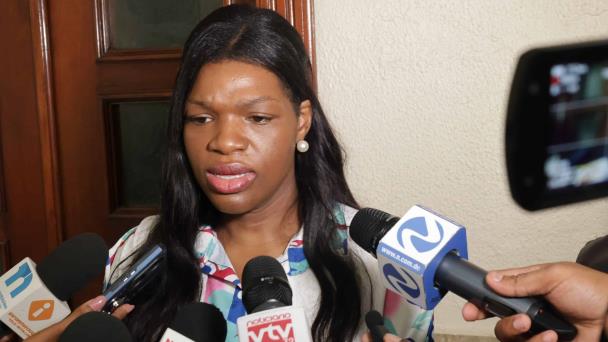 Elizabeth Silverio busca este lunes anular condena de siete años por falsificación de títulos