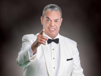 Espectáculo de humor por un tubo en el teatro Galería 360