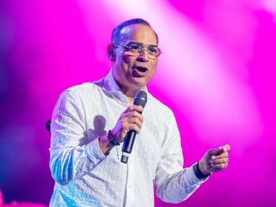 Gilberto Santa Rosa culmina exitosa gira por Europa