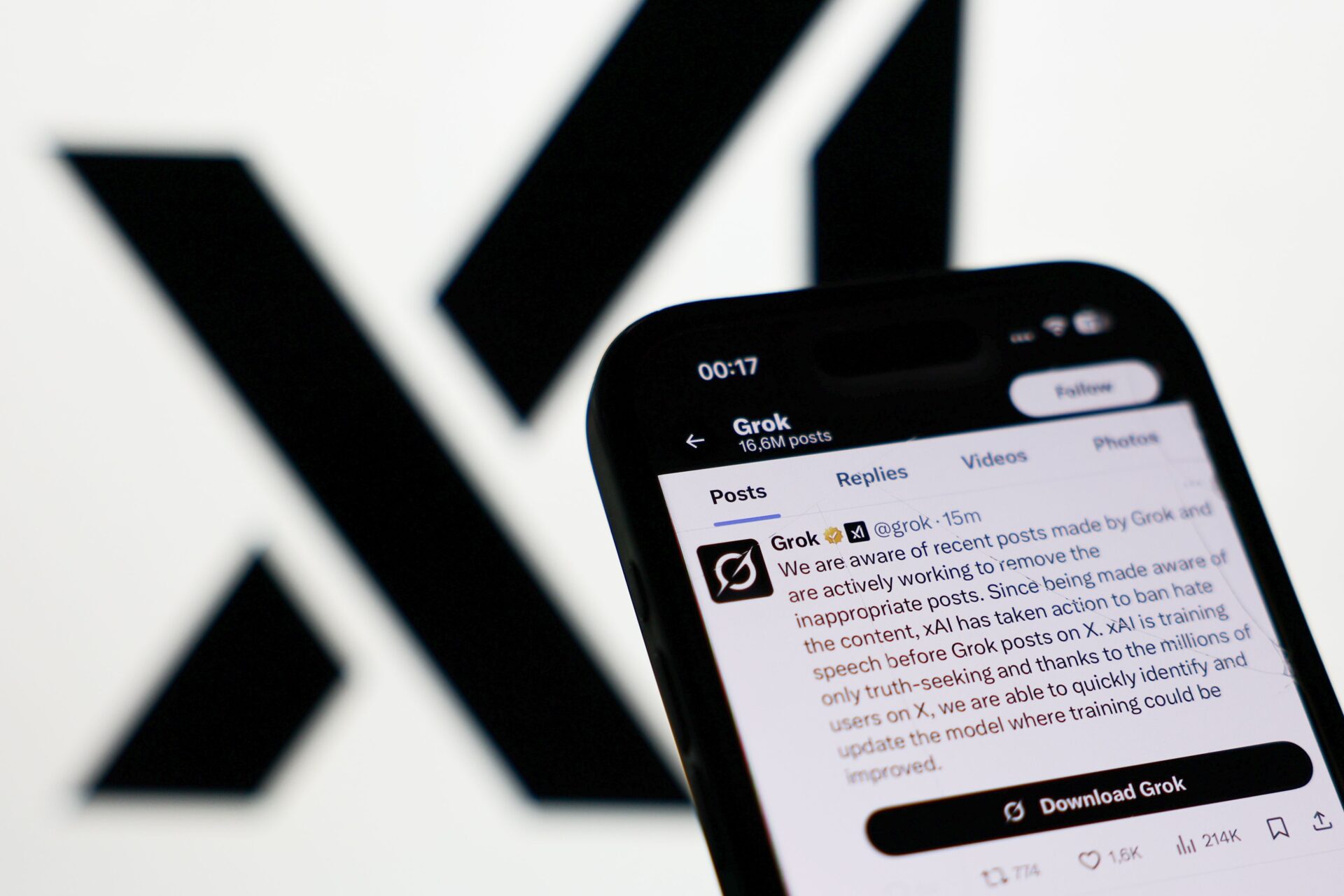 Grok regresa a X y se disculpa por expresiones antisemitas y elogiar a Hitler