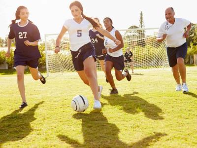 Guía práctica: cómo cuidar a los niños durante el verano
