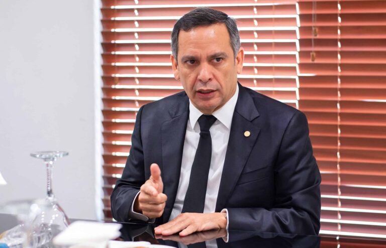 Henry Molina propone oficina para antelación de juicios