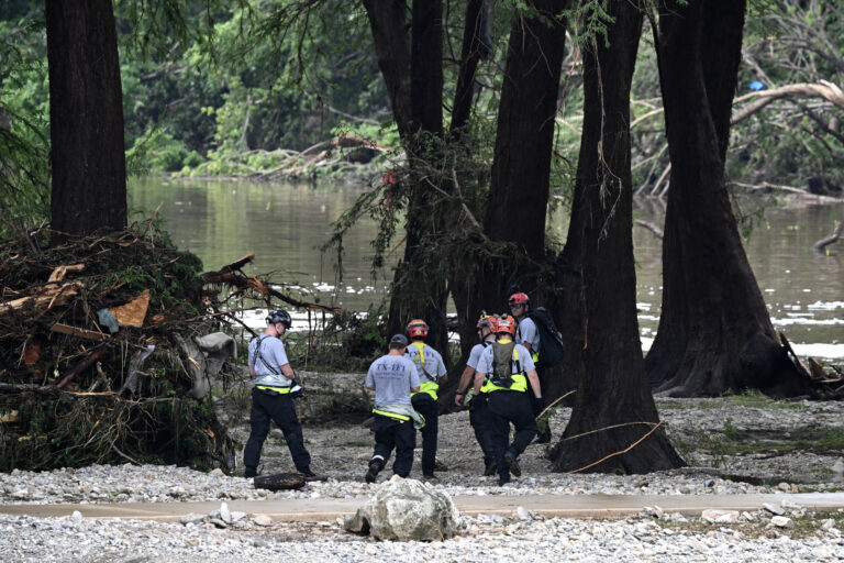 Inundaciones en Texas: 27 niñas reportadas como desaparecidas y 43 víctimas mortales