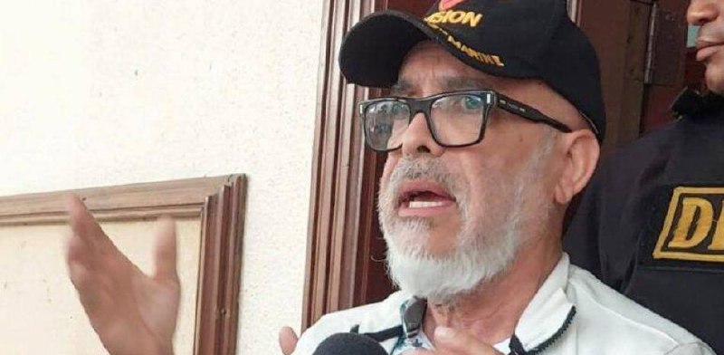 Juez deja detenido a Ángel Martínez por agredirlo verbalmente