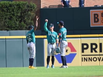 Julio Rodríguez y Randy Arozarena lideran a Marineros sobre Tigres
