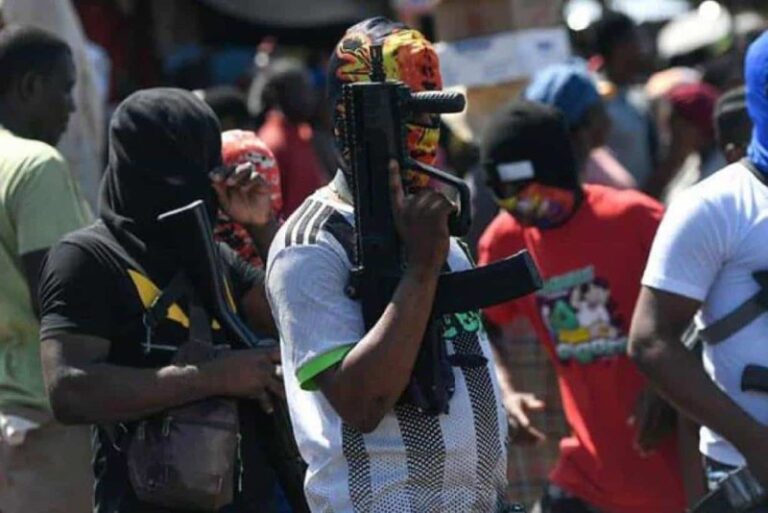 Las bandas armadas en Haití avanzan y siembran el terror a pocos kilómetros de Elías Piña