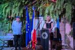 Freddy Ginebra recibe la condecoración de Officier des Arts et Lettres del Gobierno de Francia