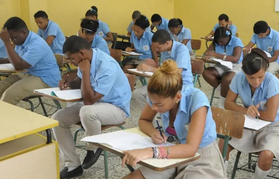 Más de 88 mil estudiantes pasaron la primera convocatoria de Pruebas Nacionales 2025