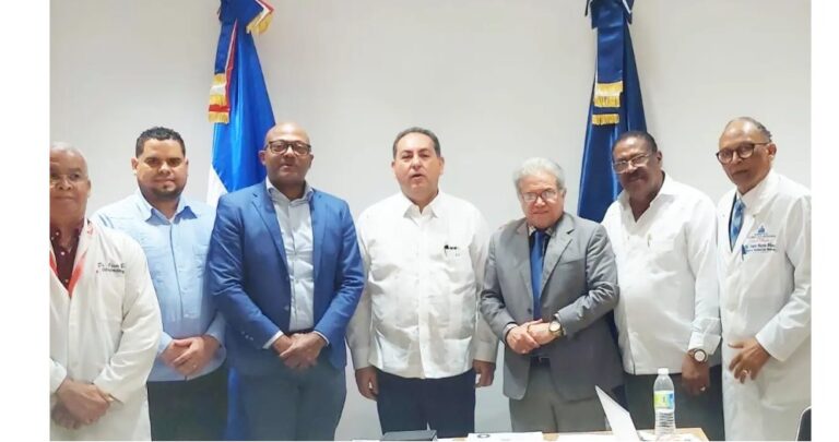 Médicos recibirán 10% de aumento tras acuerdo del CMD con el SNS