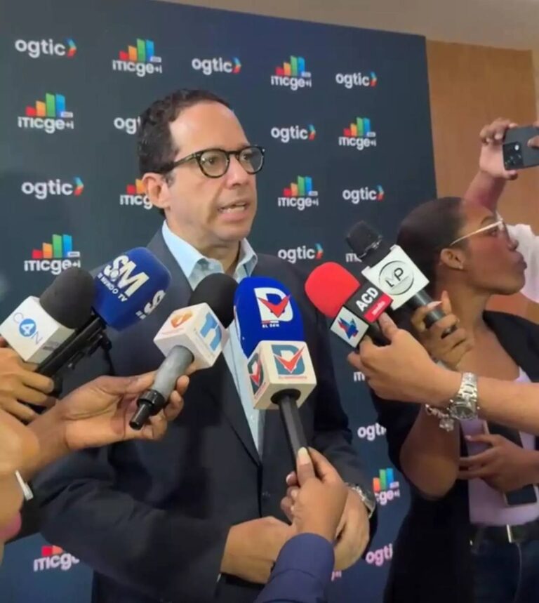 Ministro Freund: Todas las instituciones públicas adoptarán horario escalonado el 7 de julio