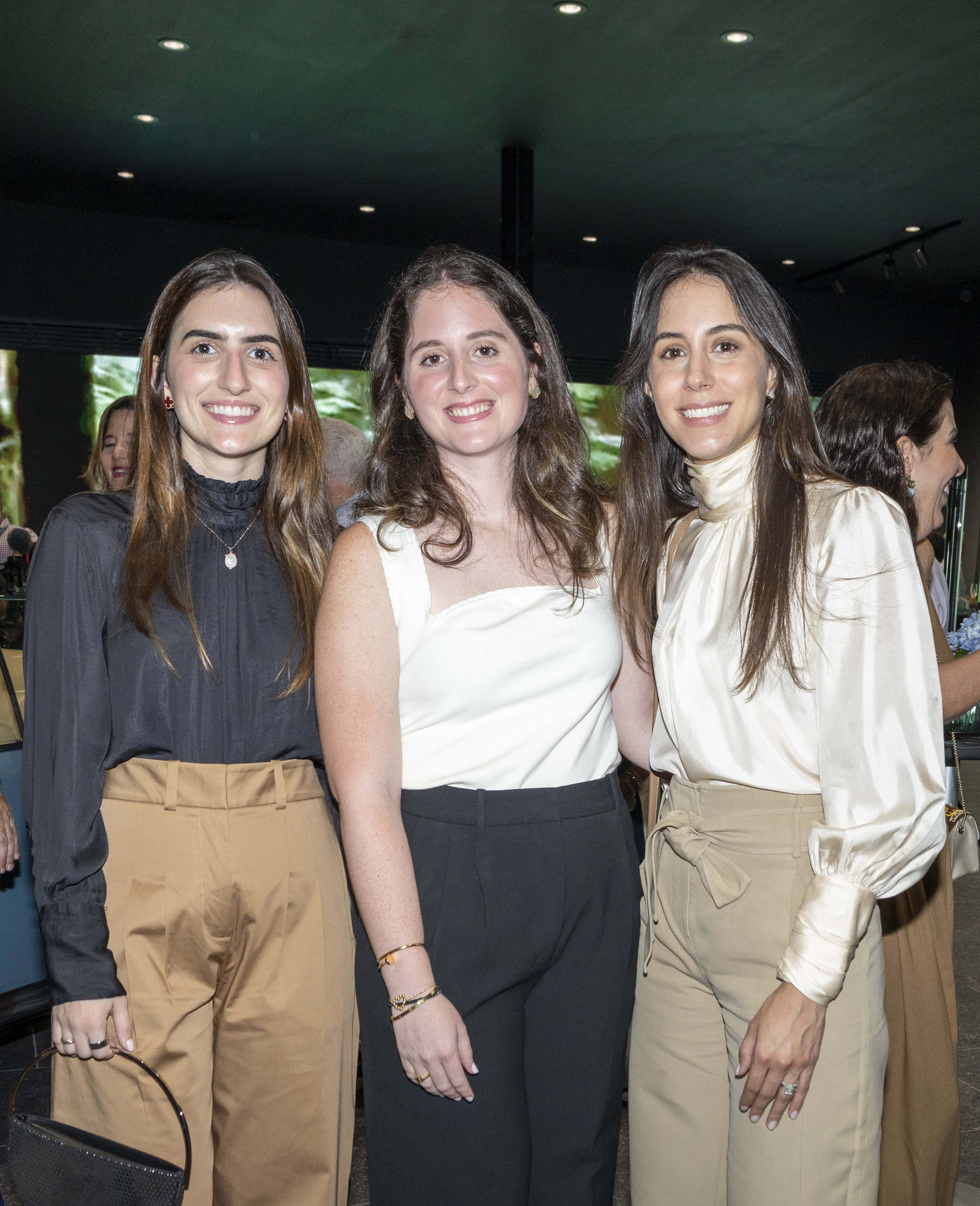 Nicole guerrero, Andrea Gautreau y Amalia Prida. 