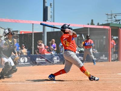 RD vence a Japón en inicio Mundial de Softbol en Canadá