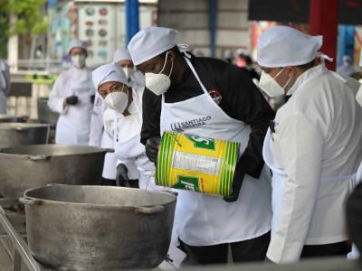 Santiago intenta romper Récord Guinness del mofongo más grande