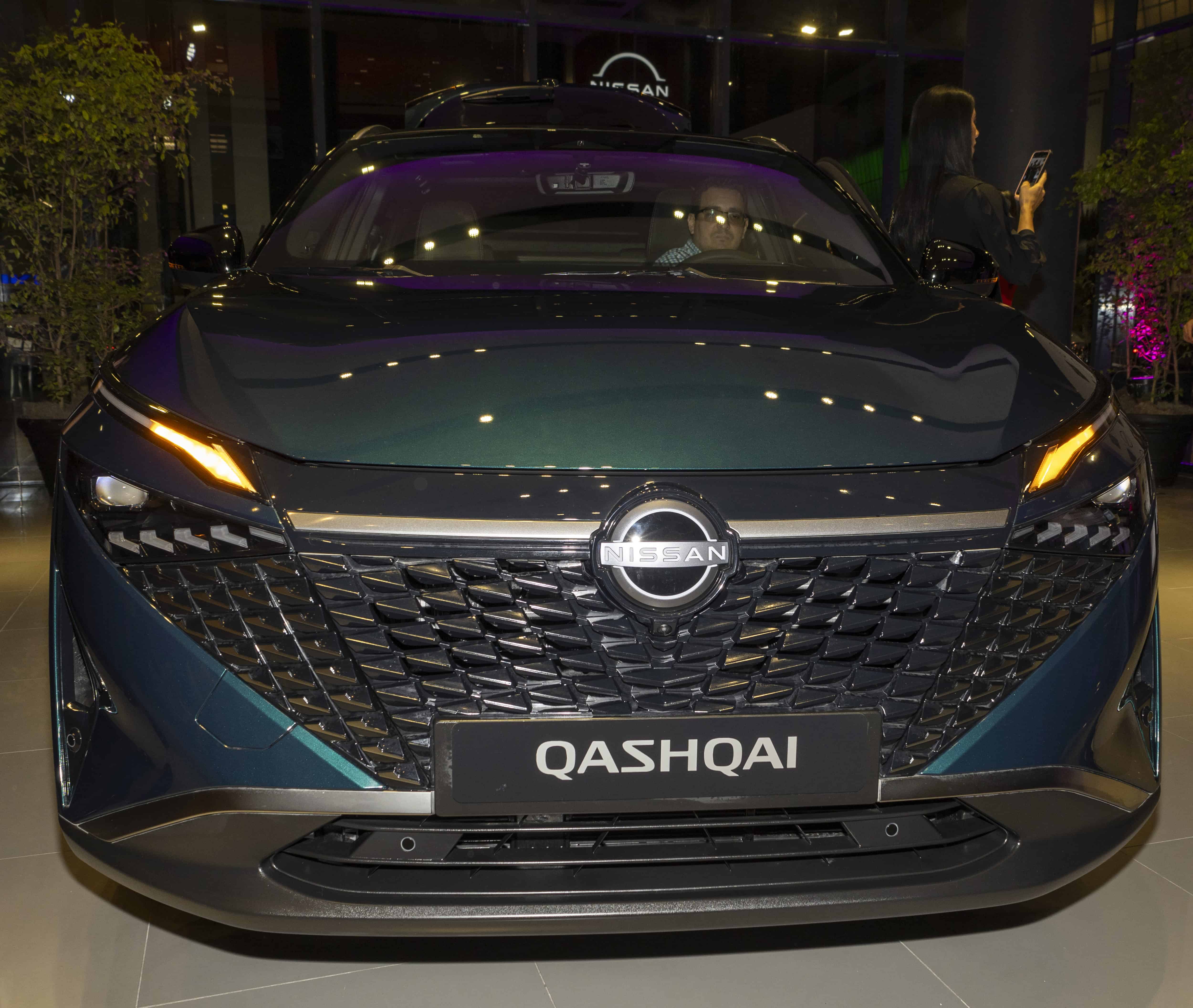 El evento concluyó con la develación oficial de la Qashqai