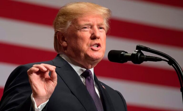 Senado de EU aprueba plan fiscal de Trump, con impuesto de 1% a remesas