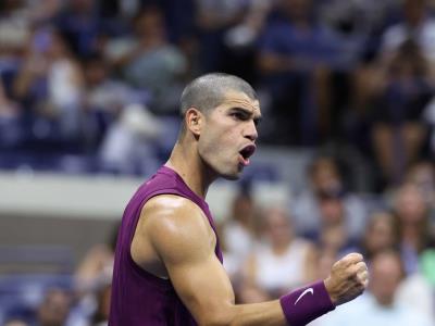 Alcaraz saca músculo en su debut en el US Open; Zarazúa y Williams emocionan