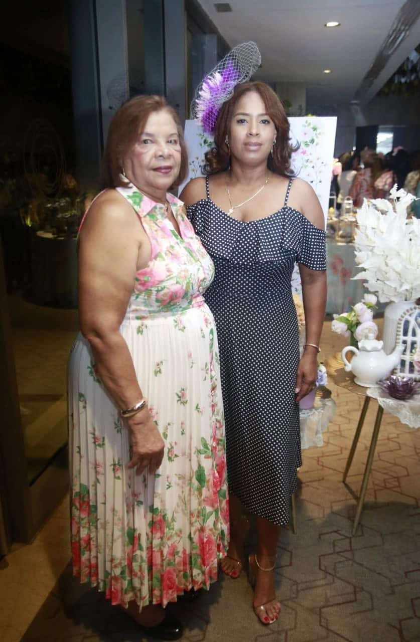 María Duran y Miguelina Musseb.