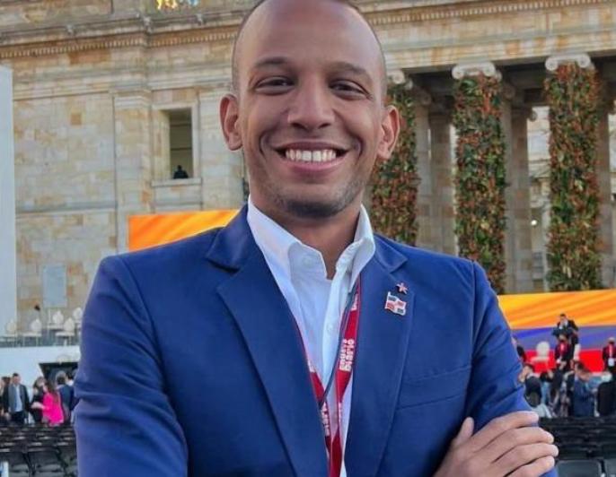 Aparece el periodista Edward Ramírez, estaba detenido en el destacamento de Naco