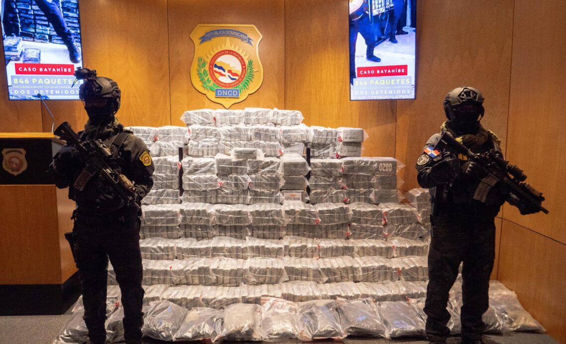 Autoridades incautan 846 paquetes de cocaína en centro de acopio de red de narcotráfico en Bayahibe