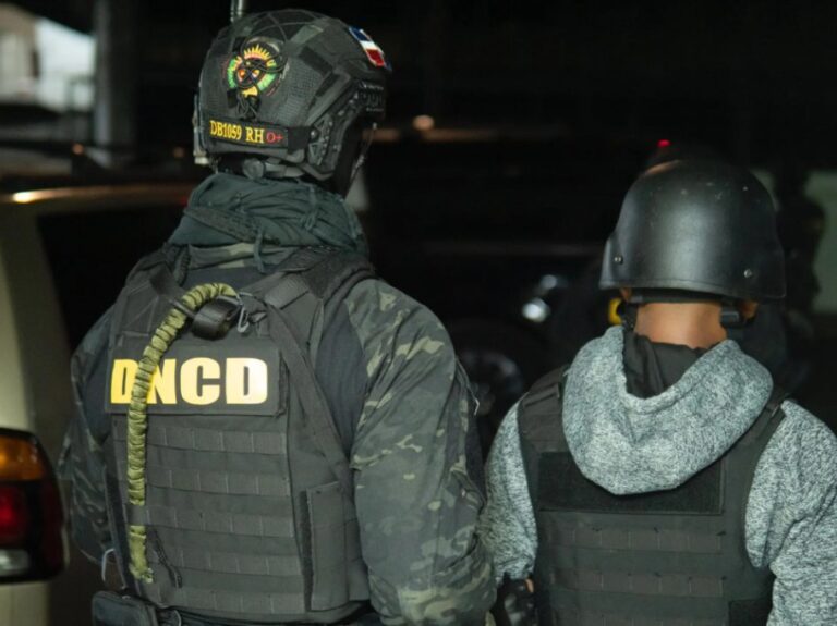 Autoridades RD capturan y deportan uno de los fugitivos más buscados en Panamá